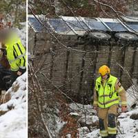 En hästtransport med tre hästar ombord kanade ned i en ravin.  