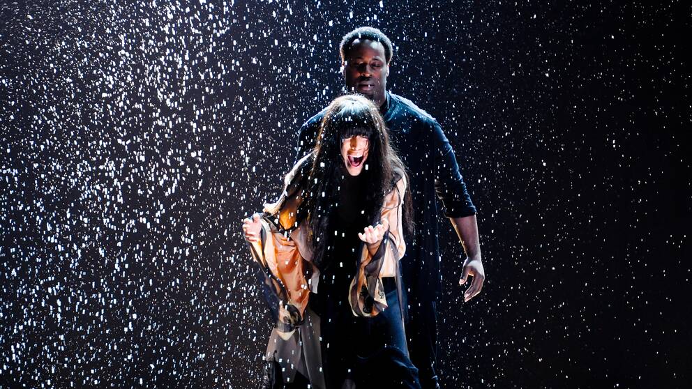 Foto: Olle Kirchmeier/SVT Bild på Loreen, som framförde "Euphoria" i Globen tillsammans med dansaren Ausben Jordan. Låten vann Melodifestivalen 2012.