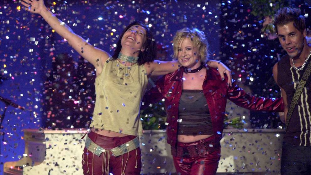 Foto: Anders Wiklund/Scanpix Friends med "Lyssna till ditt hjärta" vann Melodifestivalen 2001 på Malmö Stadsteater.
