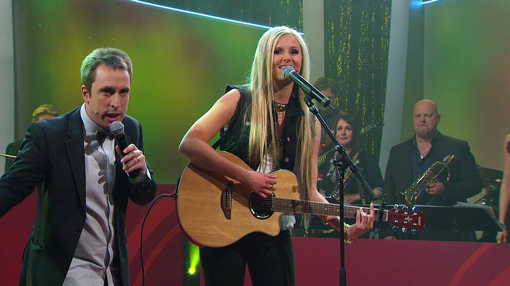 Foto: SVT Cecilia Kallin och Per Andersson på Doobidoos scen.