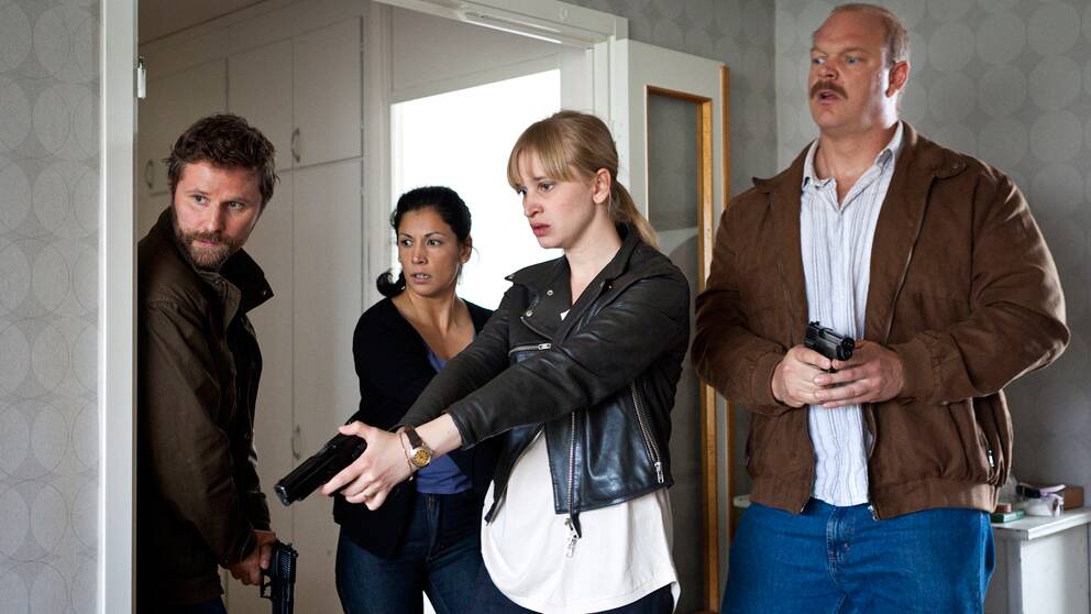 Foto: Bengt Wanselius Paul Hjelm (Shanti Roney) Kerstin Holm (Malin Arvidsson), Sara Svenhagen(Vera Vitali) och
Gunnar Nyberg (Magnus Samuelsson).