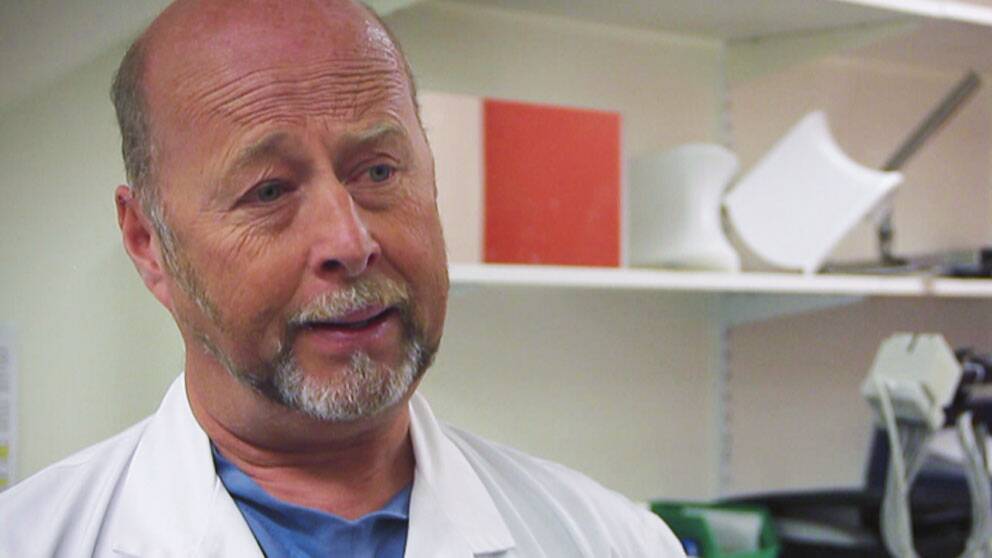Foto: SVT Gunnar Kratz, professor och överläkare.