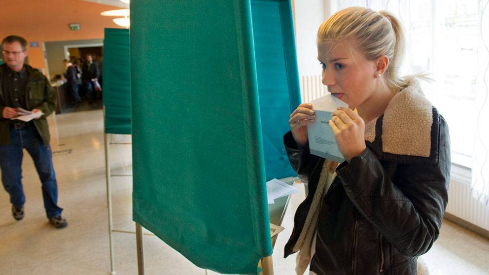 Hur Tillfredsställer Man En Kvinna