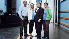 Foto: Erik Ericsson/SILVIO Péter Kovács (M) Höganäs, Ebba Busch (KD) Uppsala, Miguel Odhner (S) Kungälv, Brittis Benzler (V) Gotland i Kommunpampar.