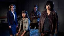 Foto: Johan Paulin/SVT Inger (Pia Halvorsen), Mimi (Lisette Pagler), Leo (Andreas Wilson) och Niska (Eva Röse) i Äkta människor.
