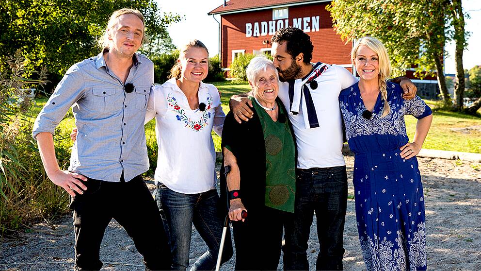 Foto: Love Strandell/SVT Martin Schibbye, journalist, Heidi Andersson, armbryterska och entreprenör, Elsie Johansson, författare, Özz Nûjen, komiker och skådespelare samt Karin Adelsköld, programledare och stand up-komiker.