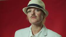 Foto: SVT Belinda Olsson i musikvideo.