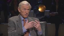 Foto: SVT Theodor Kallifatides i Fråga kultureliten