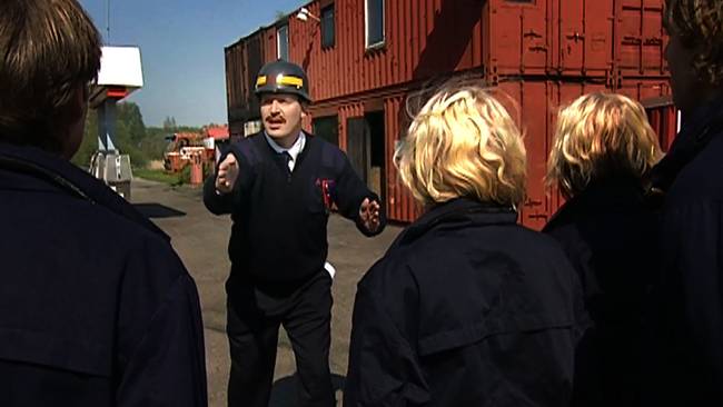 Johan Wester som brandmannen Kajan i Hipp Hipp.