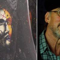 Skulpturer till ett stort värde av glaskonstnären Bertil Vallien har stulits från Kosta Boda Art gallery.