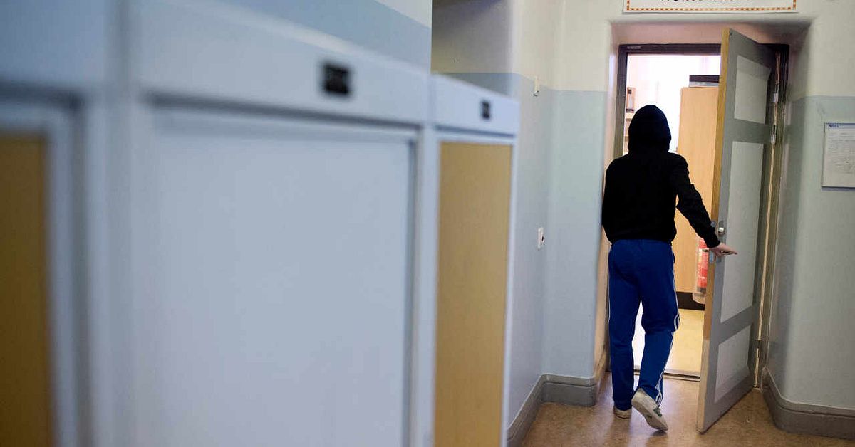 Misstänks för olaga hot och knivbrott nu är eleven tillbaka på skolan