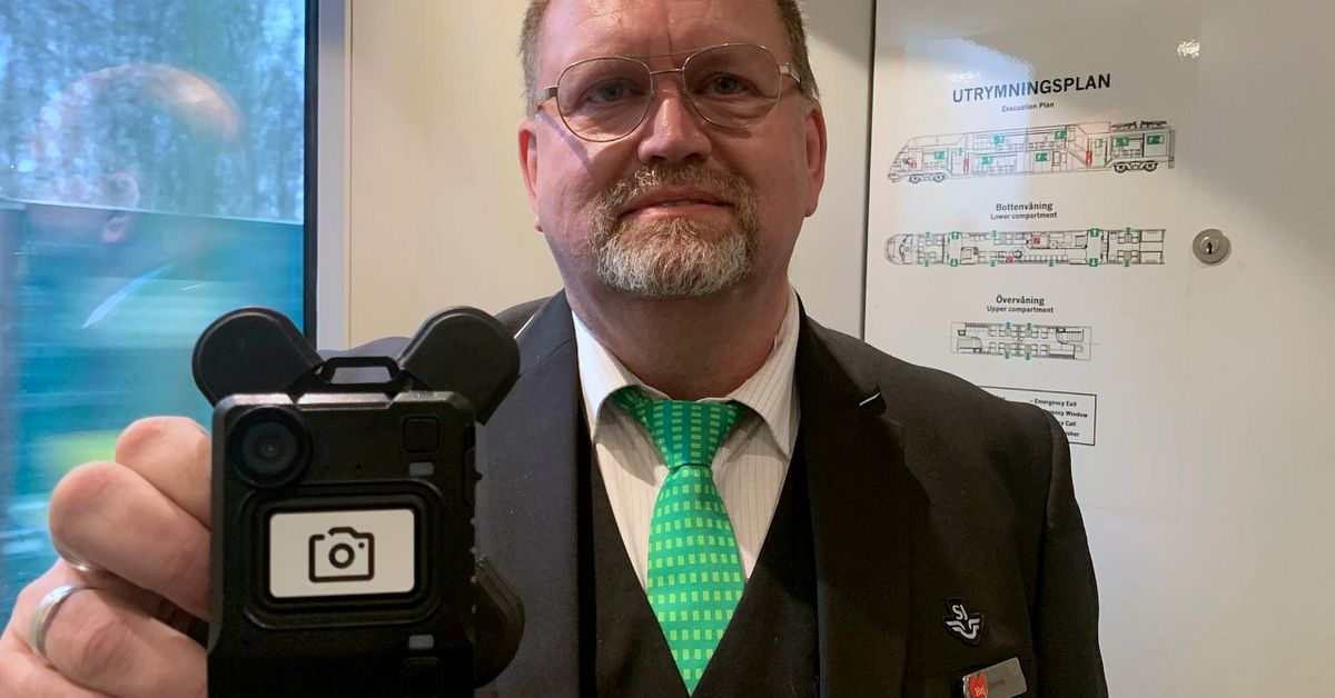 Kroppskameror Ska Skydda T Gpersonal Mot Hot Och V Ld Svt Nyheter