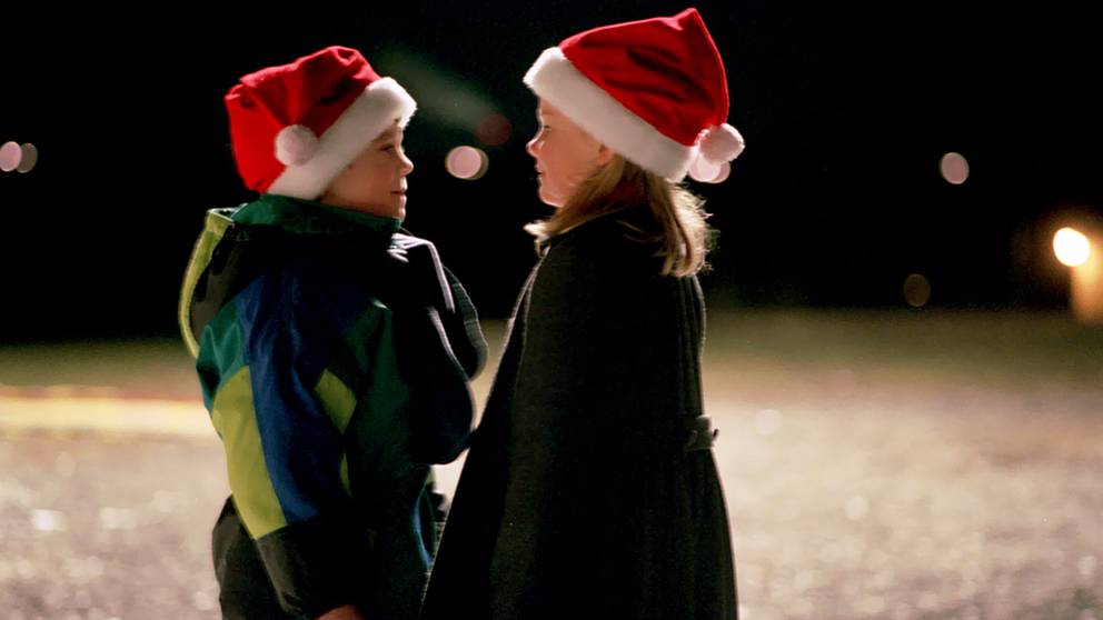 Julkalendern 2000 Ronny & Julia Avsnitt 1 av 24 De nya grannarna