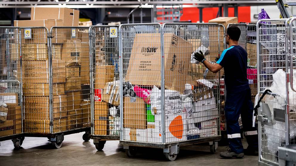 Postnord Paket På Väg Flera Dagar