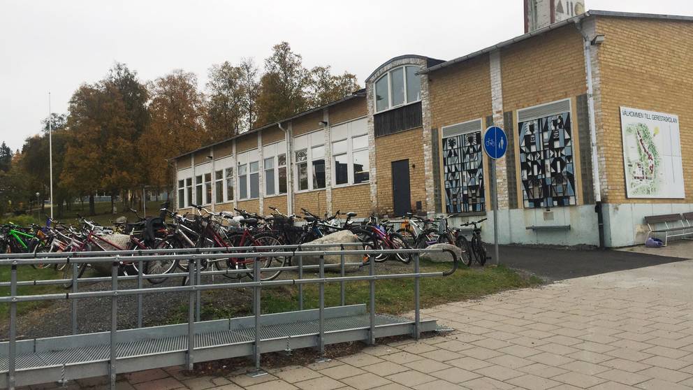 Efter stölder och skolinbrott – väktare sätts in | SVT Nyheter