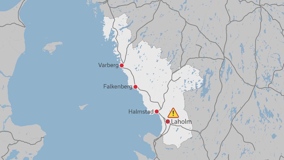 Stor sökinsats efter försvunnen kvinna vid sjö i Laholm | SVT Nyheter