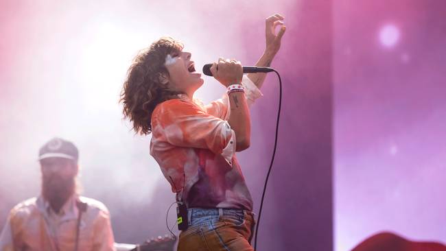   Amazon, Mando Diao and Vaz are replacing the August family in the track 