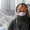 Den farliga smogen sänker sig över Beijing och sikten är bara några hundra meter nu. Men det finns ingenstans att fly. Det skriver SVT:s Asienkorrespondent Susan Ritzén.