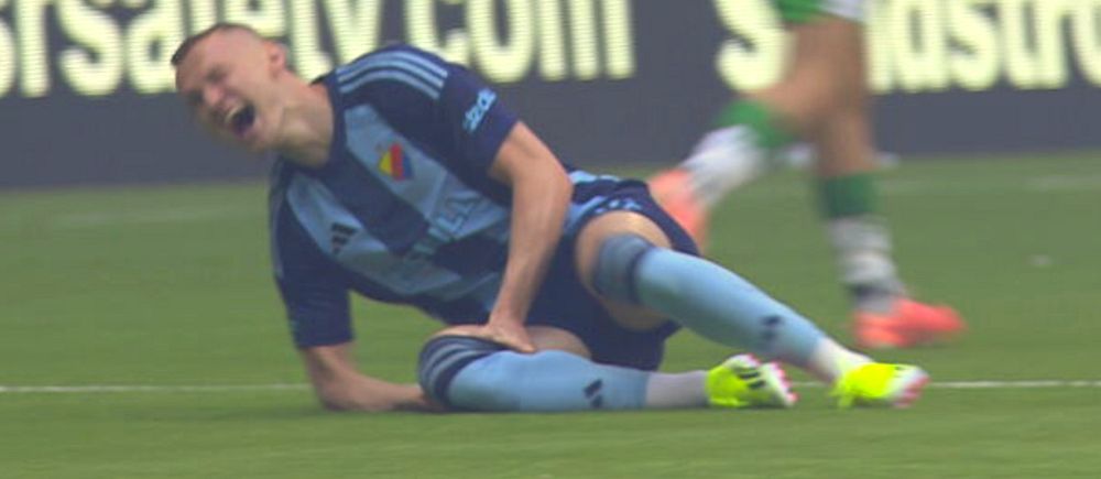 Piotr Johansson tvingas byta efter skada.