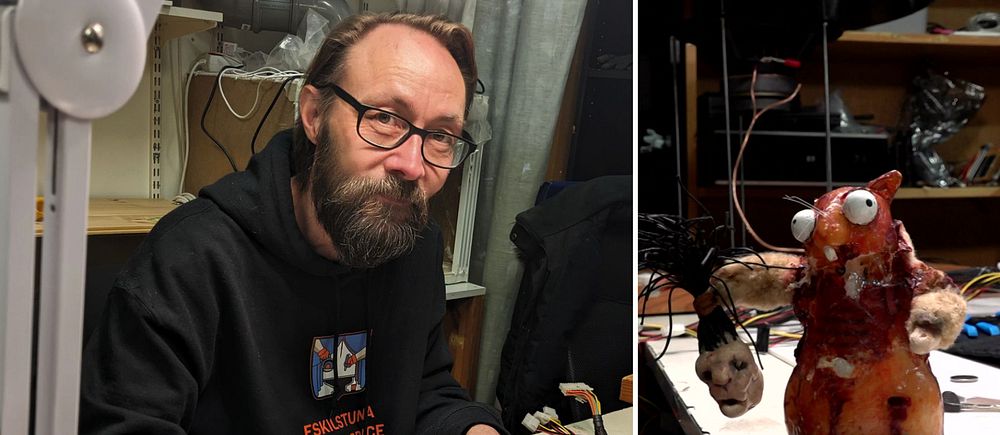 Tommie Zunko, ordförande i föreningen Eskilstuna makerspace, sitter vid ett arbetsbord fyllt av tekniska prylar och apparater och arbetar. Bredvid honom syns en figur som dansar och håller i ett huvud.