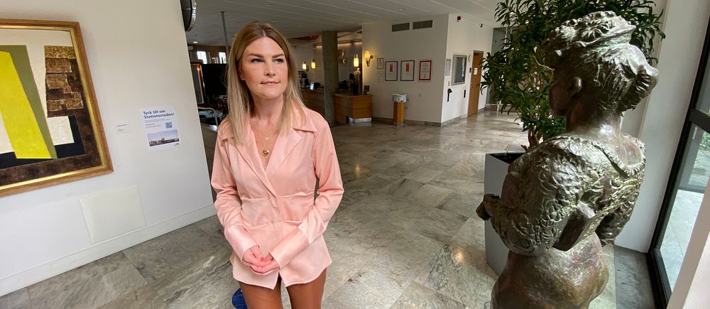 Flera politiker i Halmstad kan ha fuskat med ersättningen. Ella Kardemark tycker att pengar som betalats ut felaktigt ska tillbaka till kommunen.