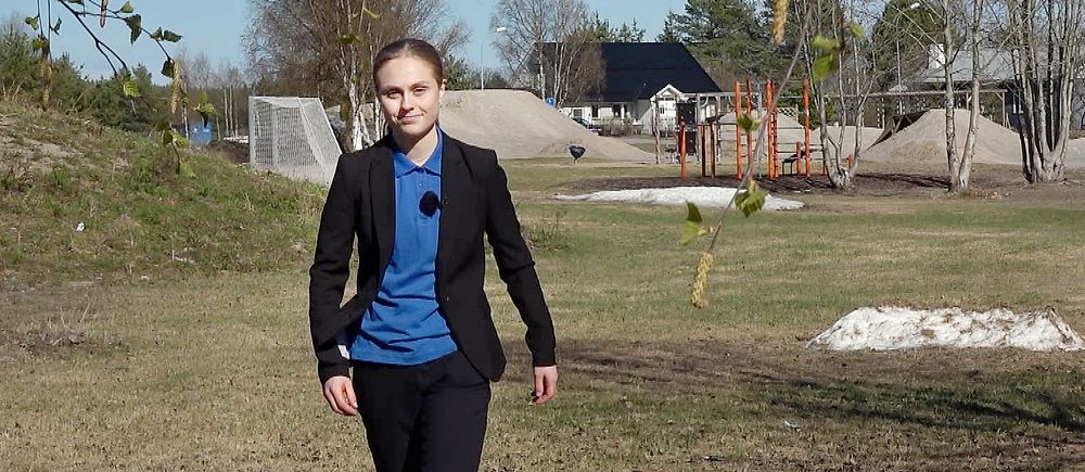 18-åriga Maja Nilsson, EU-kandidat, i soligt majväder.