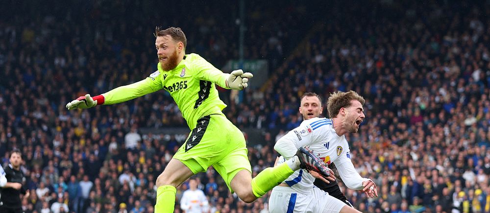 Viktor Johansson hade en tuff match i Stokes mål mot Leeds.