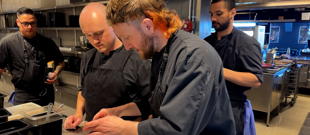 Kocken instruerar svenska kockar