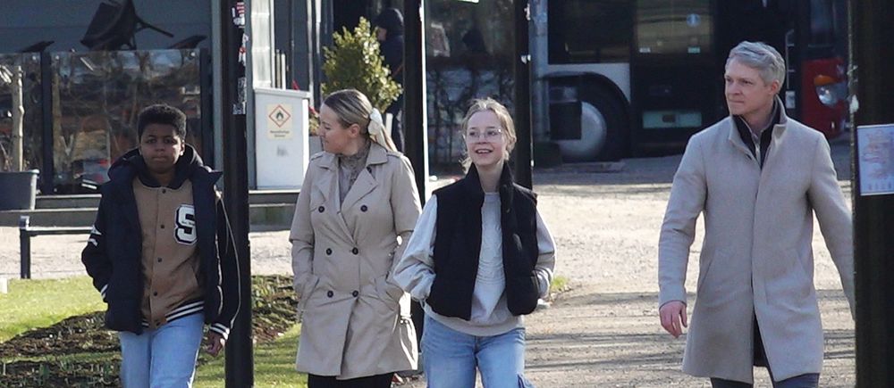 Bild på Theo, Malin, Agnes och Nicklas Rosell i Hoglands park i Karlskrona.