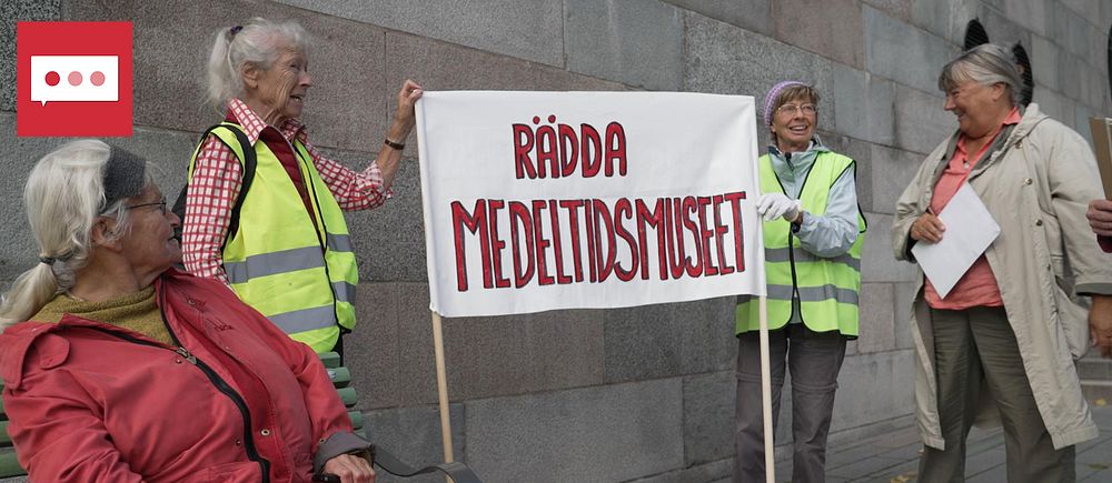 17 000 personer har skrivit på en protestlista mot flytten av Medeltidsmuseet i Stockholm och under onsdagen samlades närmare 200 demonstranter utanför museets lokaler. Enligt demonstranterna är flytten i princip en nedläggning.