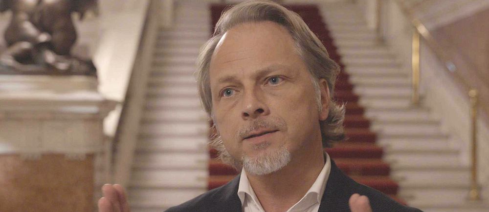 Operan riskerar vite på 50 000 kronor om inte Arbetsmiljöverkets rekommendationer följs. Hör Fredrik Lindgren, vd på Kungliga Operan i klippet.