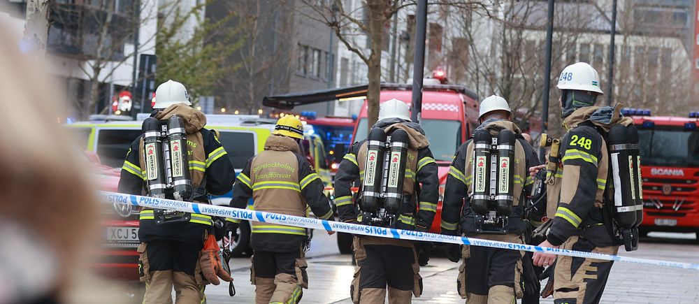 Täby centrum utrymdes vid 17-tiden på fredagseftermiddagen.