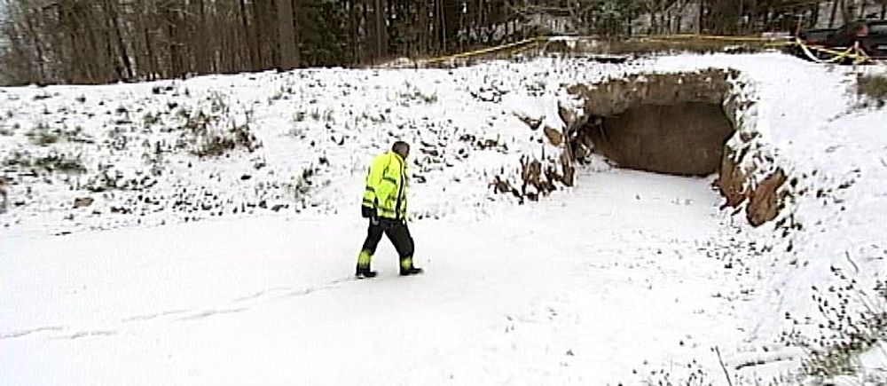Det ändrade försvarsläget gör att myndigheter vill att kommunerna behåller sina bergrum.