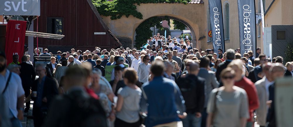 Folkvimmel i Almedalen
