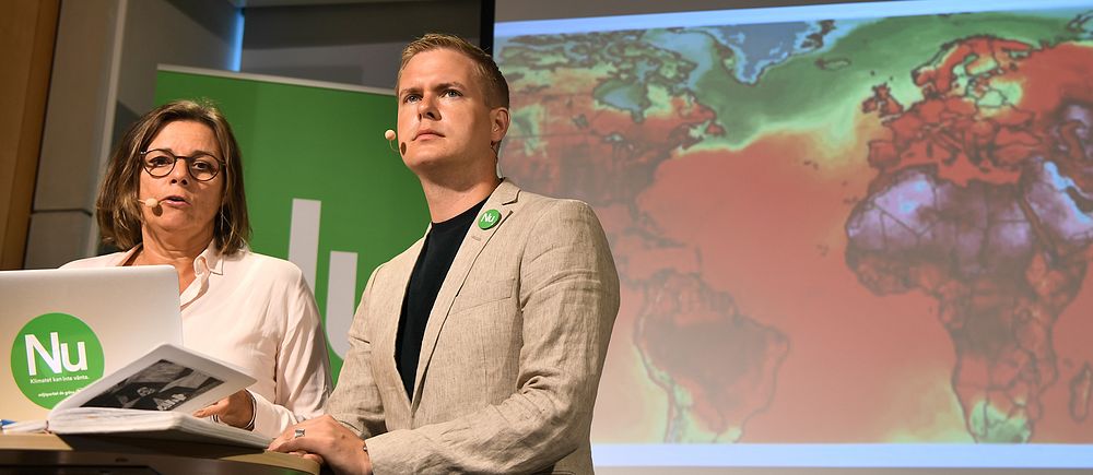 Språkrören Isabella Lövin och Gustav Fridolin (MP).