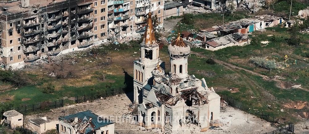 En bombad kyrka