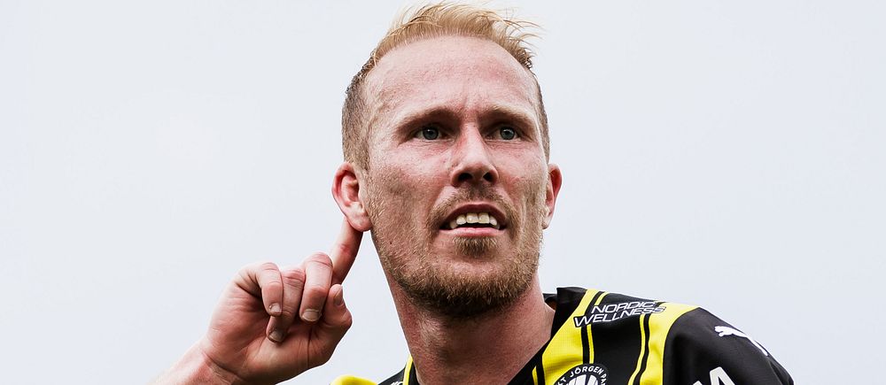 Mikkel Rygaard jublar efter sitt 4-0-mål mot AIK