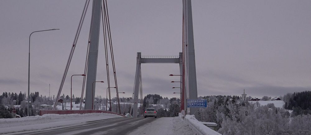 Bro över Ströms vattudal i Strömsund