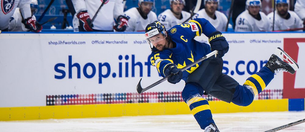 Erik Karlsson dundrar in 2-1 för Sverige mot Frankrike i ishockey-VM