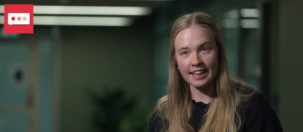 Nordjobbs koordinator Sarah Lindqvist intervjuas av SVT i Stockholm i mars 2025.