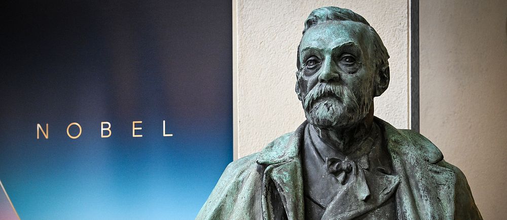 Staty av Alfred Nobel