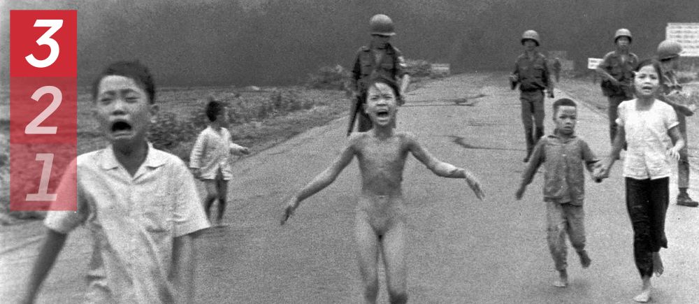 Gråtande barn som springer från en bomb under Vietnamkriget