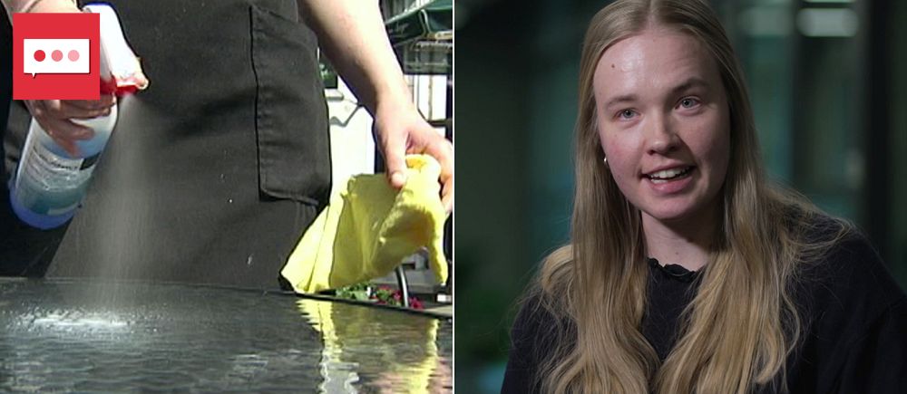 Vasemmalla työntekijä suihkuttaa pesuainetta pöydälle. Oikealla Nordjobbin koordinaattori Sarah Lindqvist SVT:n haastattelussa Tukholmassa maaliskuussa 2025. Till vänster sprayar en anställd rengöringsmedel på bordet. Till höger intervjuas Nordjobbs koordinator Sarah Lindqvist av SVT i Stockholm i mars 2025.