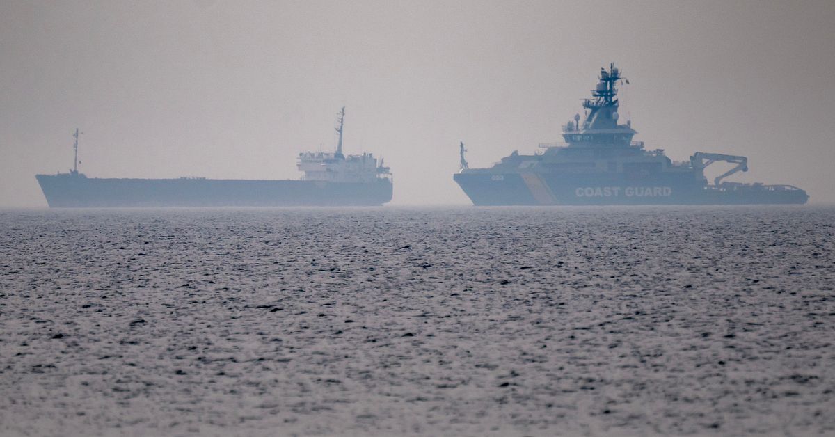 Skuggfartyg h&aring;lls kvar f&ouml;r sj&auml;tte dygnet: Sp&auml;nt l&auml;ge