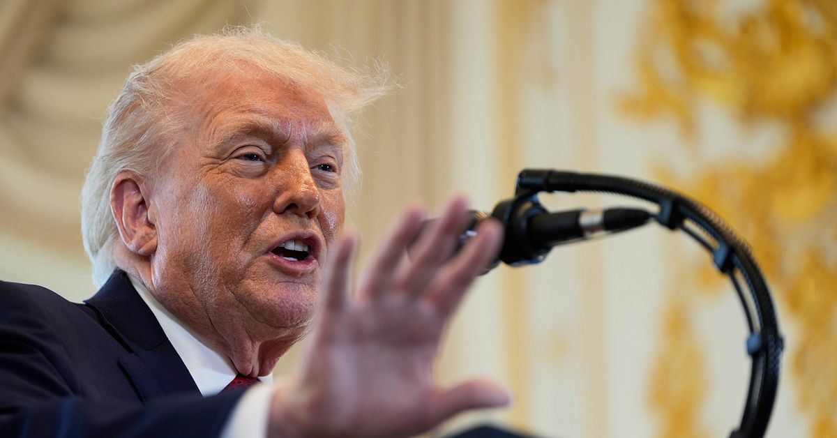 Trump inf&ouml;r tioprocentiga strafftullar mot Sverige