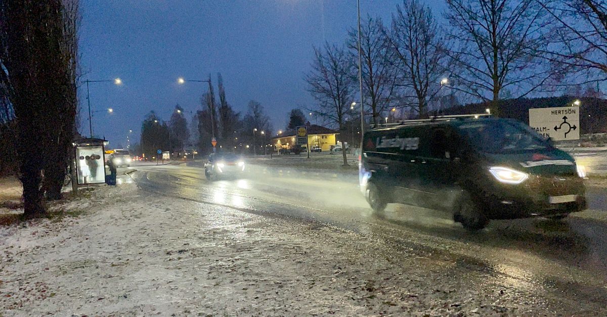 Blixthalka i Norrbotten – all busstrafik i Luleå inställd