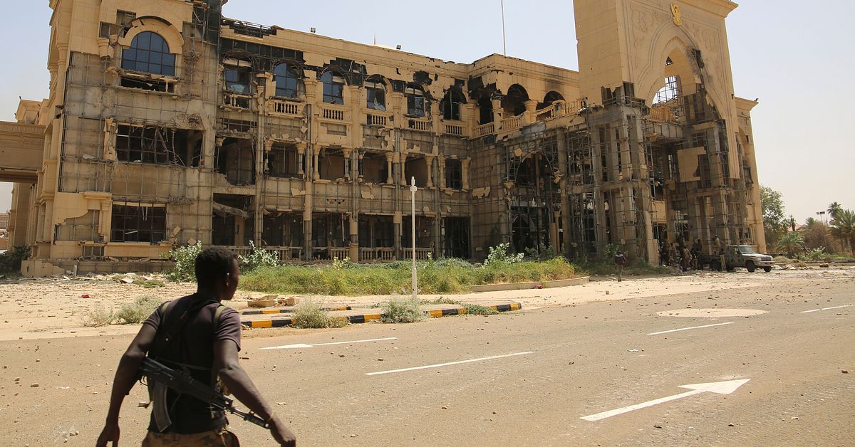 Kriget i Sudan g&aring;r in p&aring; fj&auml;rde &aring;ret &ndash; dr&ouml;narkrig pl&aring;gar befolkningen