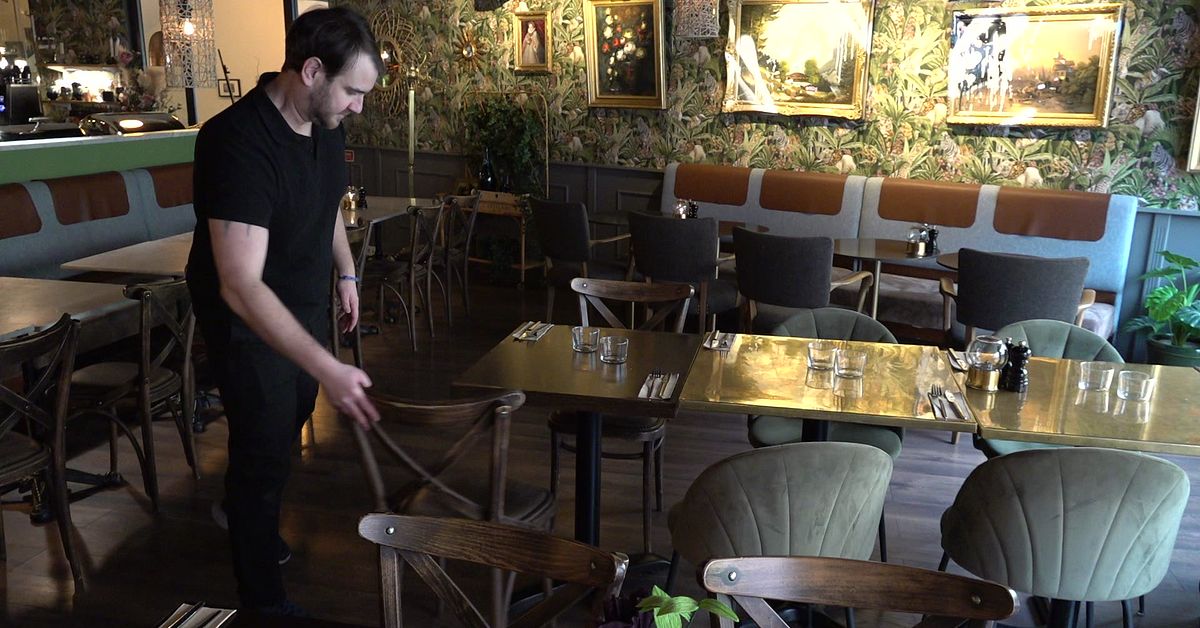 H&ouml;gtryck p&aring; restauranger inf&ouml;r alla hj&auml;rtans dag &ndash; bord f&ouml;r tv&aring; dominerar