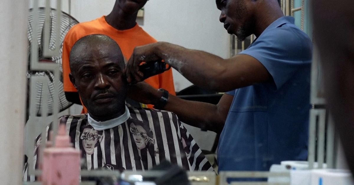 S&aring; p&aring;verkas m&auml;nniskor v&auml;rlden &ouml;ver av det stigande oljepriset