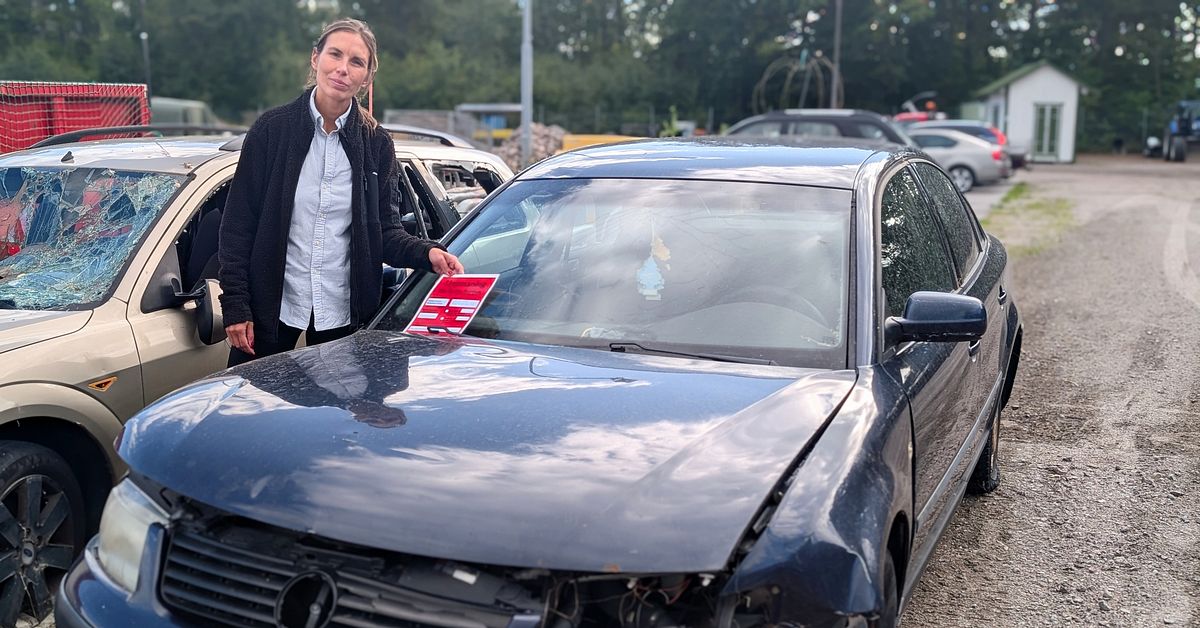 Stod felparkerad i ett &aring;r &ndash; nu har skrotbilen p&aring; &ouml;l&auml;ndska Alvaret flyttats